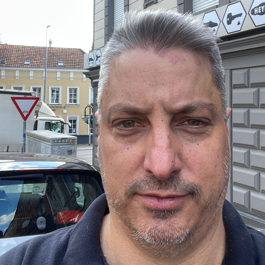 Davidovic in der Personensuche von Das Telefonbuch