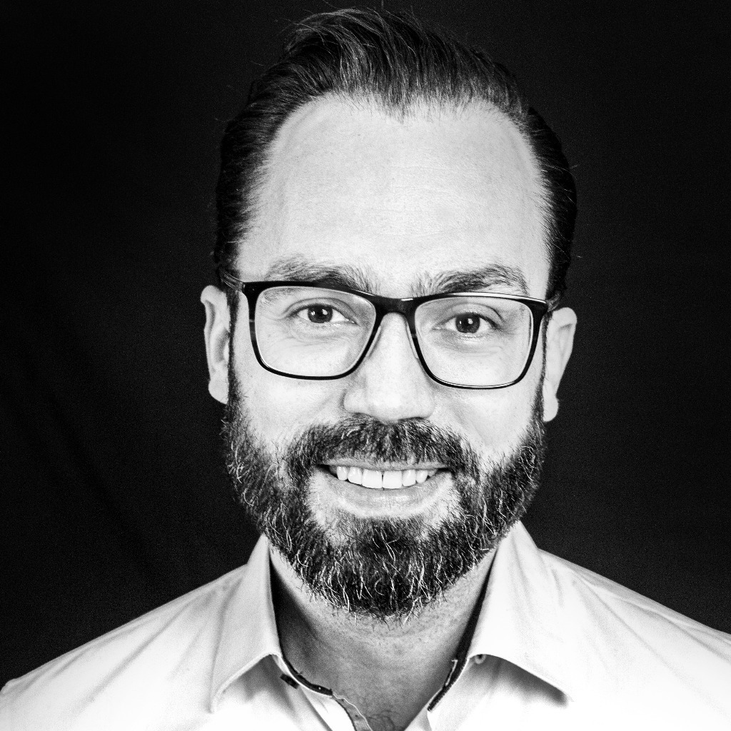 Jakob Fröhlich Senior Consultant UX Design Business Design