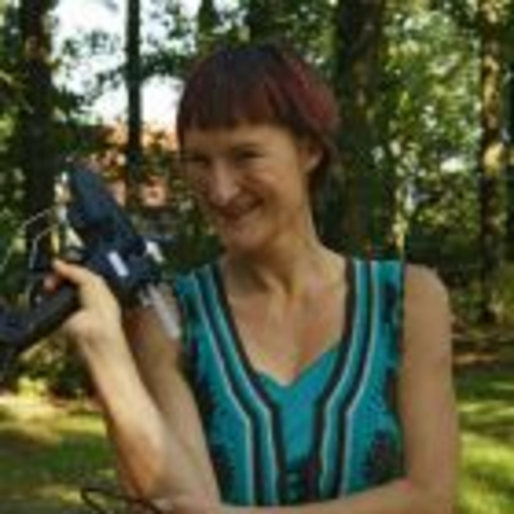 Bettina Eichblatt Stelzen Künstlerin/ Psychomotorikerin oakleaf