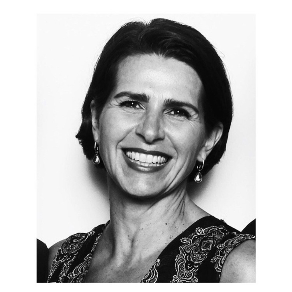 Claudia Lenz Assistenz der Geschäftsführung LanEsters GmbH XING