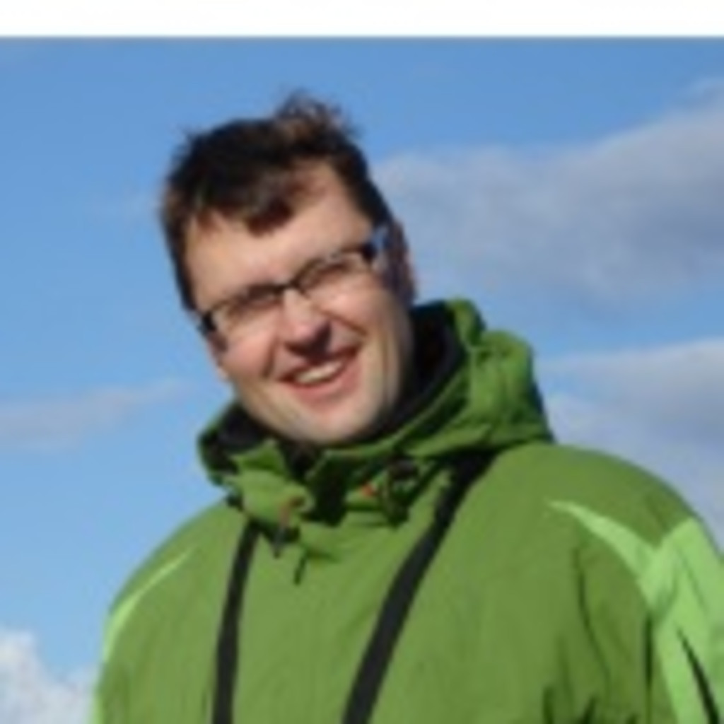 Dipl.Ing. Torsten Trudel Vice President Commerzbank AG XING