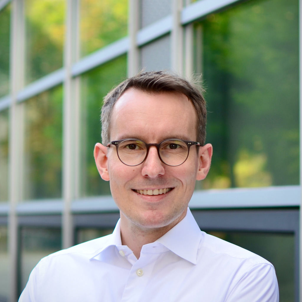 Dr Martin Sigl Cyber Actuary Munich Re Group XING dr-miriam-bombieri-actuary-munich-re-group-xing