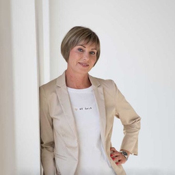 Kirsten Tullius