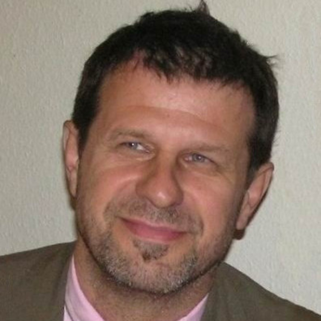 Karl Schmidt Projektmanager und Senior Consultant mit fachl