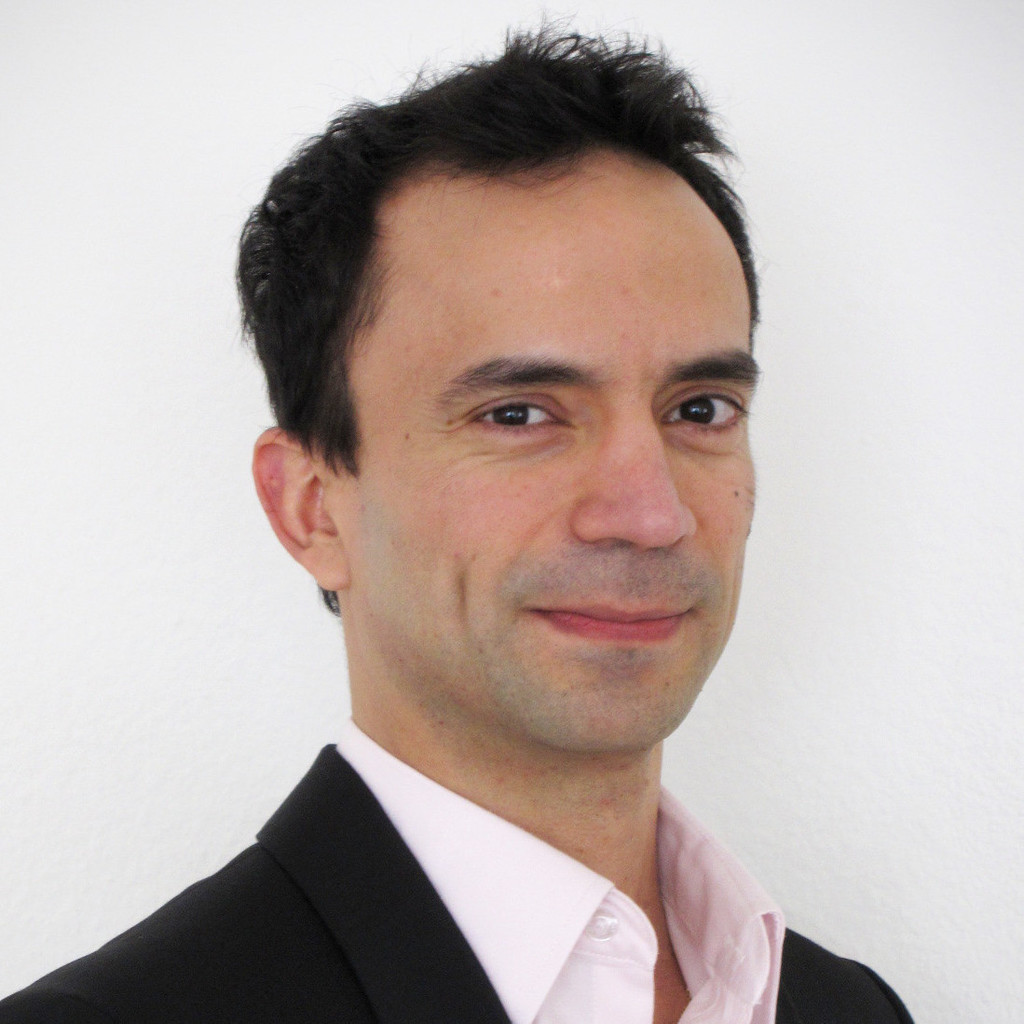 Juan Ruiz Senior Graphic Designer Selfemployed XING