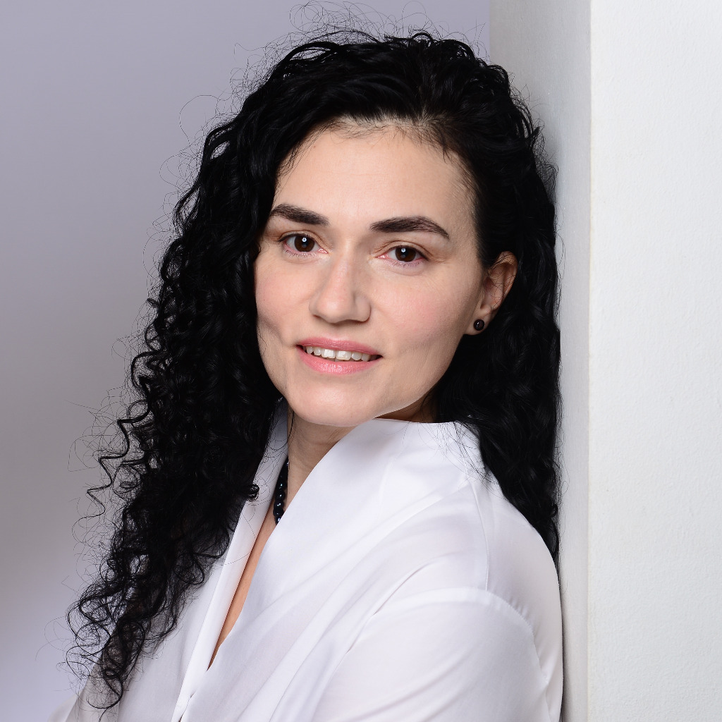 Andreea Sándor Head of Idea Management Schaeffler XING