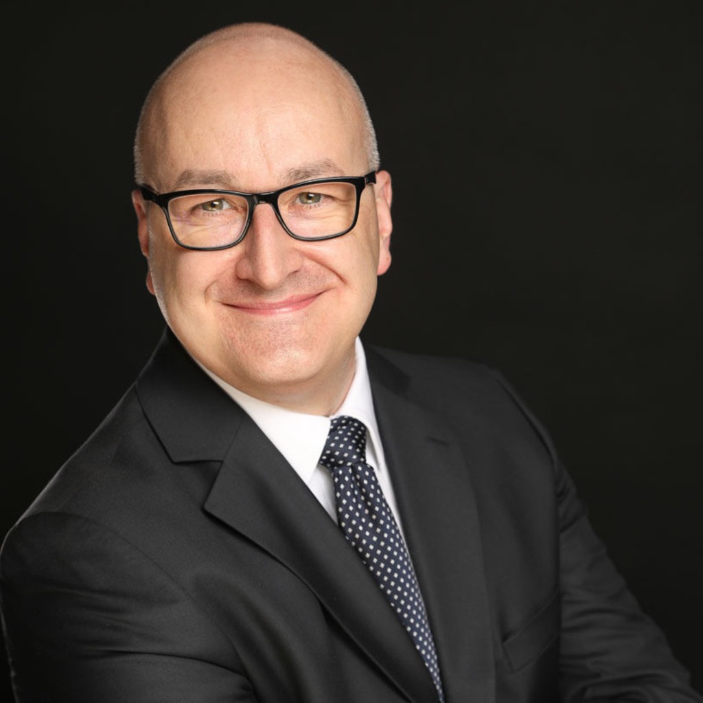 Marcus Rijken Marcus Rieks - Senior Vice President Project Excellence, Ressort ...