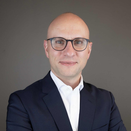 Dr. Patrick Schmitt