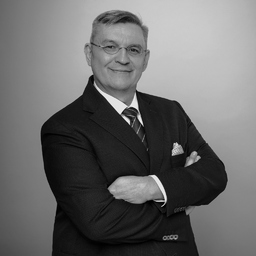 Dr. Dirk-Peter Maurer (泥水匠)