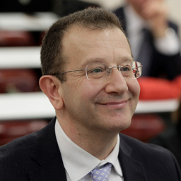 Dr. Roberto Tartuferi