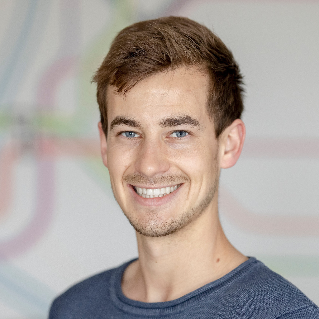 Nikolaus Becker HR Consultant Talent Acquisition & Culture MAERA