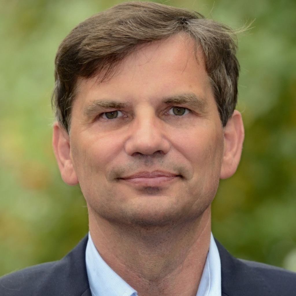 Dr. Ekkehard Kührt Department Head DLR XING