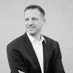 Dr. Rolf Roesmann