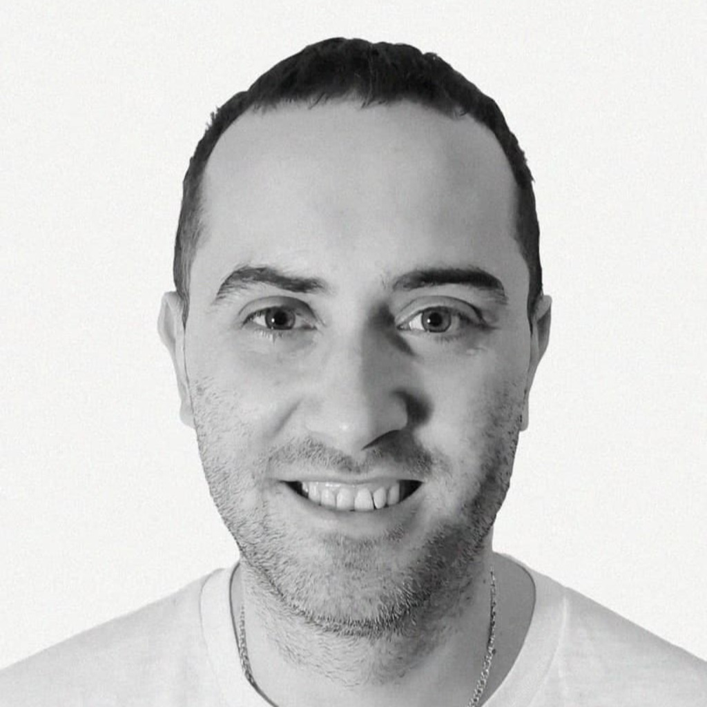 Mikhail makeenkov senior database administrator mangopay xing