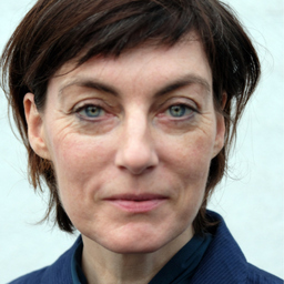 Dr. Ute Symanski