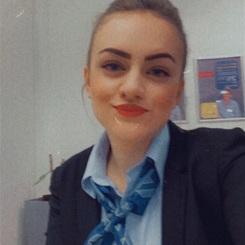 Filloreta Gashi Privatkundenberaterin Postbank eine Niederlassung