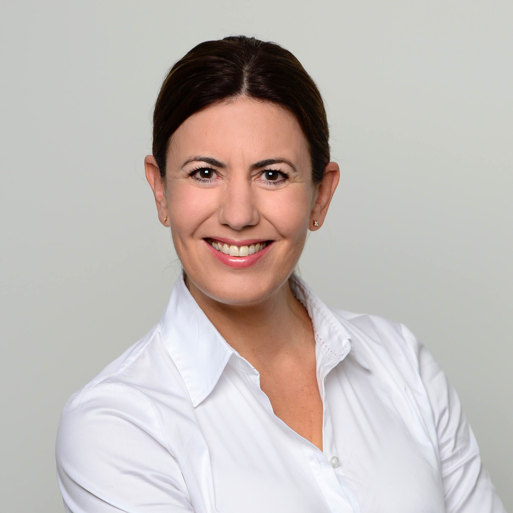 Sabine Menke - Director People & Organization - Facelift brand building  technologies GmbH | XING