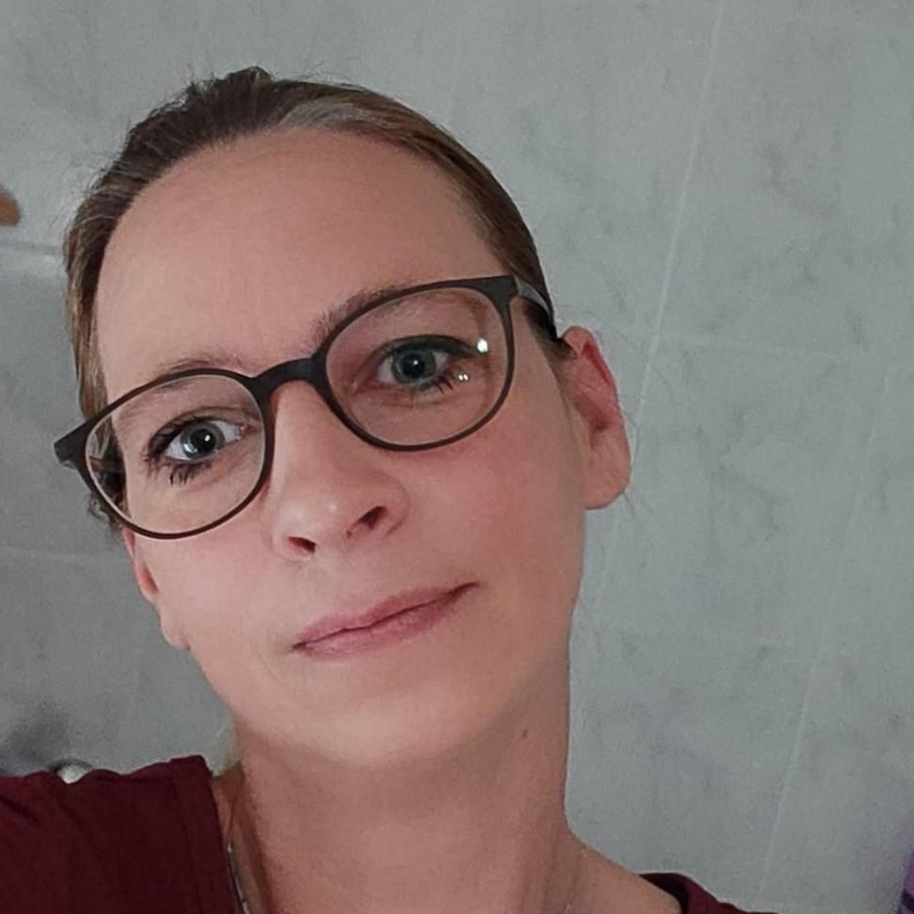 Sandra Rosenstiel Empfangsmitarbeiterin BAUEN+LEBEN Ihr