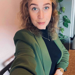 Miriam Schroll
