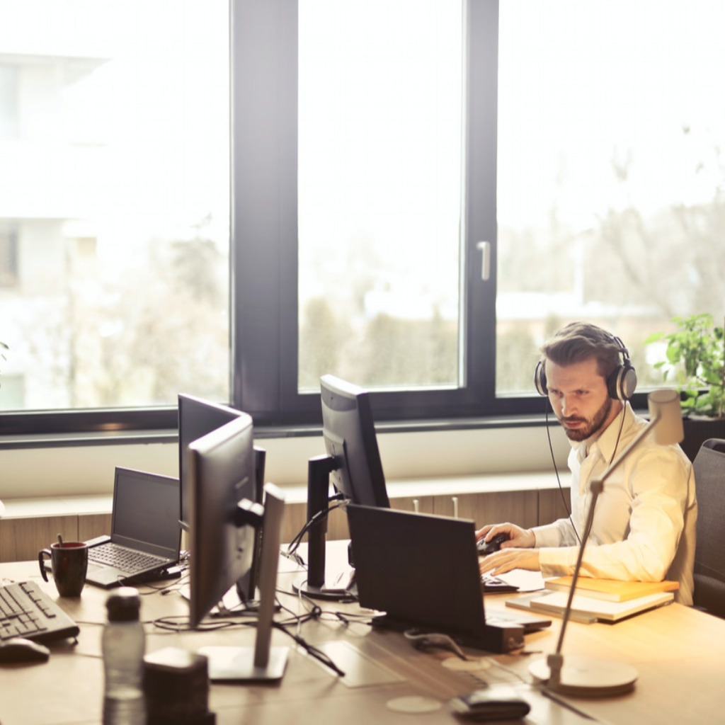 Gary Jacob certified translator Click For Translation XING