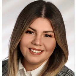 Zühre Özcelik