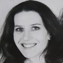 Nadine Kuhn