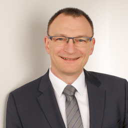 Dr. Ralf Hambrecht