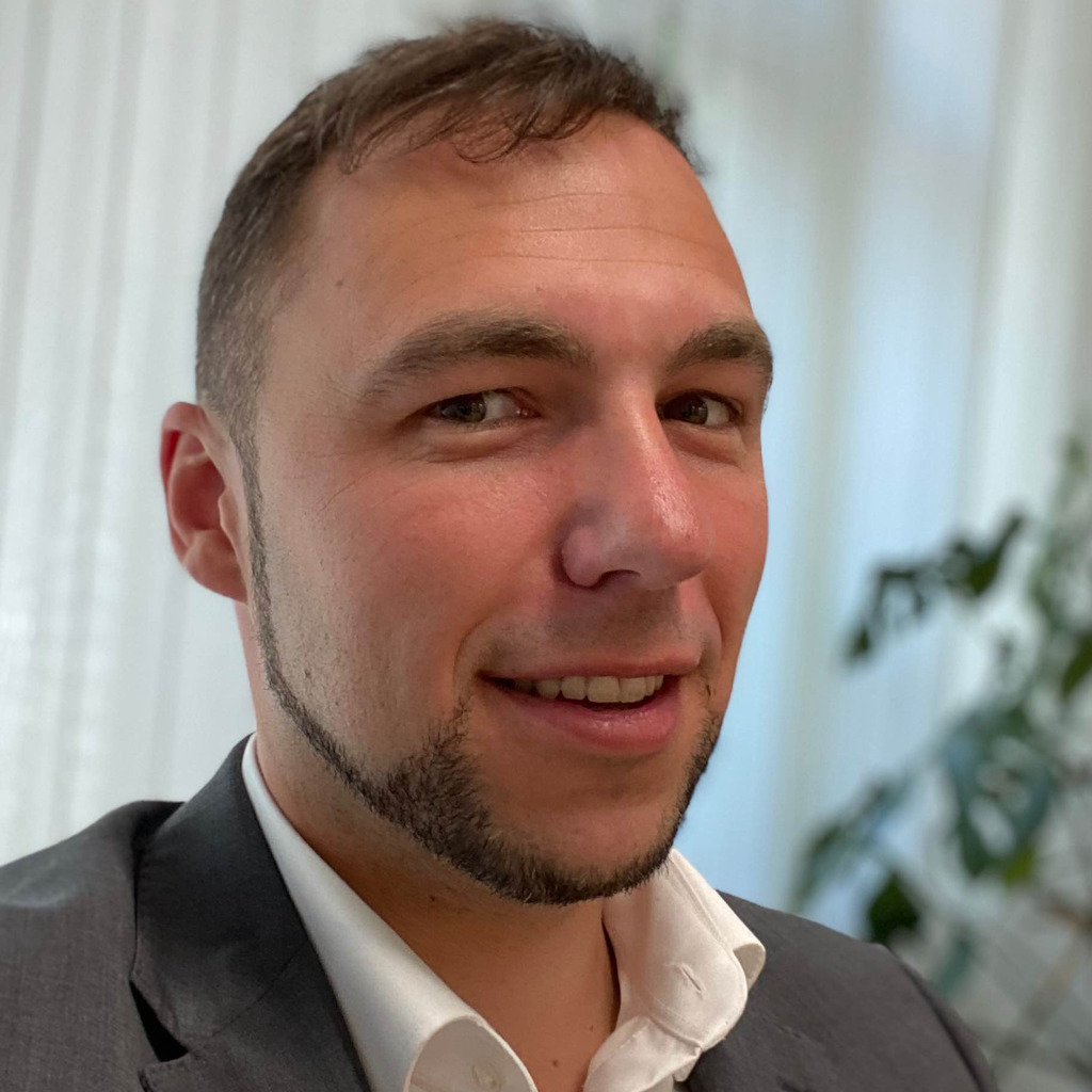 maik-schwerdtfeger-depotmanager-financial-consultant-sparkasse