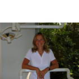 Dr. Berit Biasia