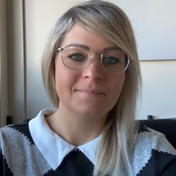 Julia Karbach
