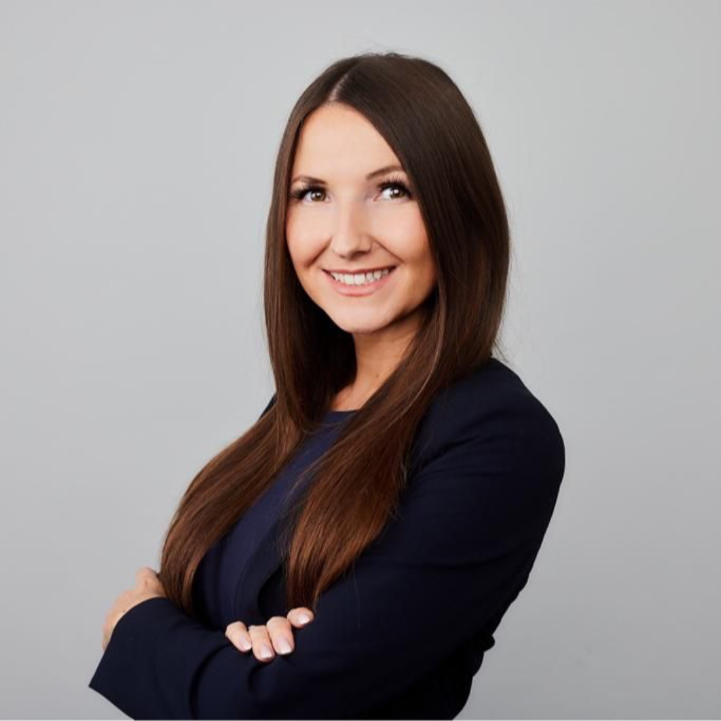 Sophia Janker - Prokuristin und Leiterin Kundenservice - Solvium Capital Vertriebs GmbH | XING Sophia Janker - Prokuristin und... 