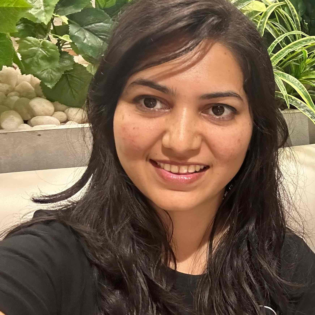 Juhi Khobragade - UX Designer - John Deere | XING