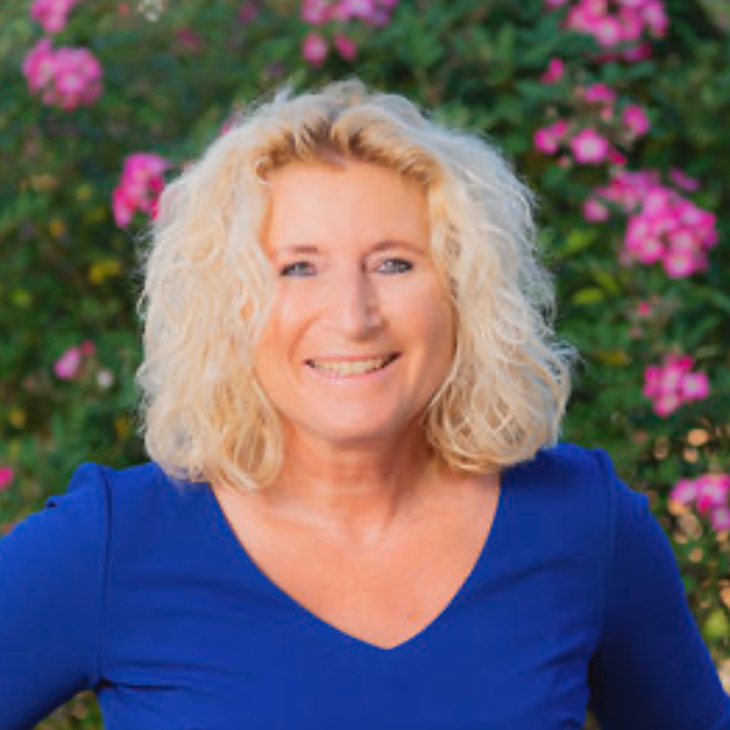 Renate Huber Geschäftsführerin Fa IMMOPlus GmbH XING