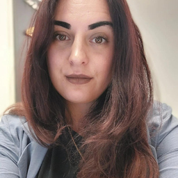 Julia Ide