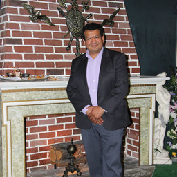 Miguel Flores
