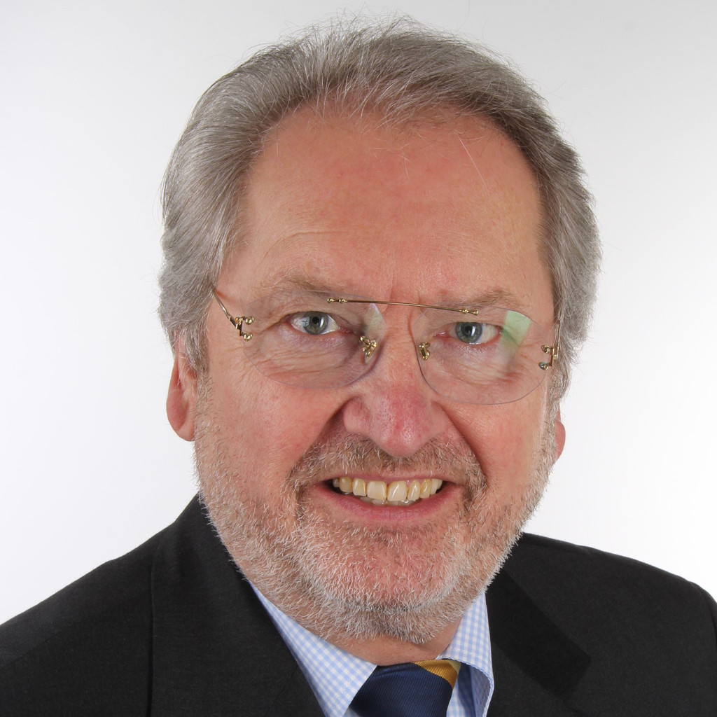 Helmut Sikorski Vorsitzender Normenausschuss Rettungsdienst und