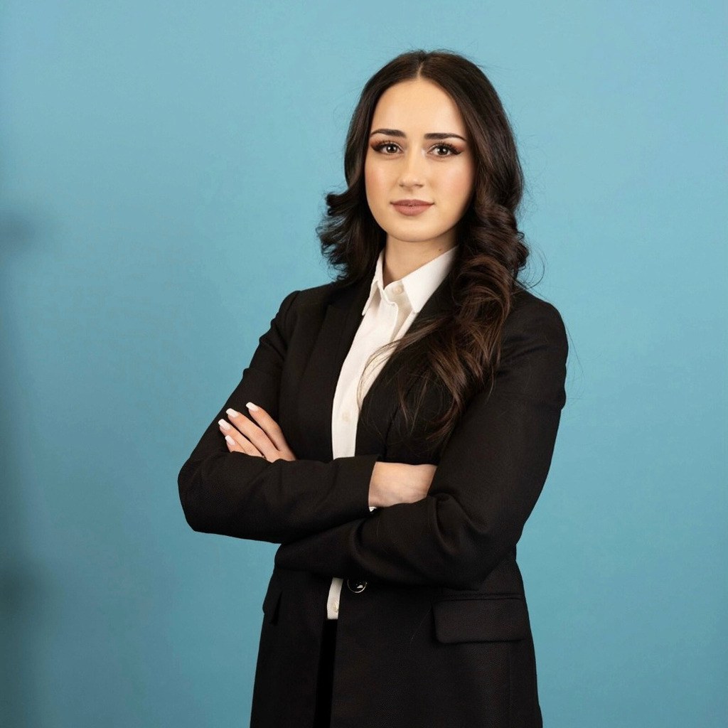 Diana Ekici Firmenkundenbetreuerin Gayen & Berns Homann GmbH XING