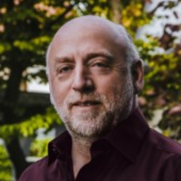 Dr. Bernhard Gruber