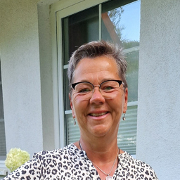 Claudia Trapp-Warziniak