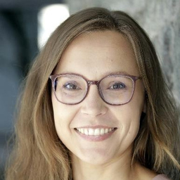 Shanna Savidfoluschi-Weeh