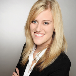 Carina Knoll