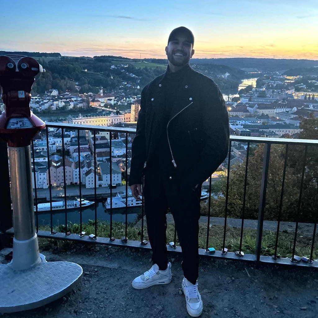 Tom Huth Supervisor Sports Direct XING