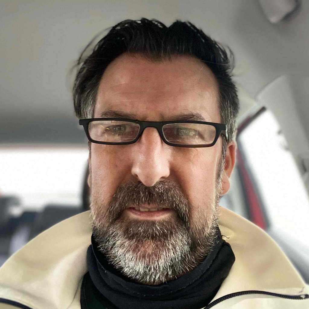 Andreas Mueller Art Director A One, Graphics & Art XING