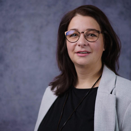 Elena Zarges