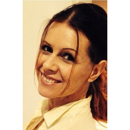 Dr. Alexandra Benczak