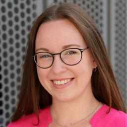 Julia Raab