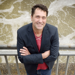 Reinhard Schneider