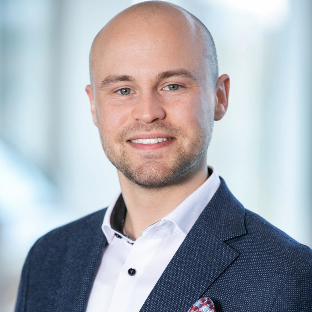 Constantin Anger Verkaufsberater Neu und Gebrauchtwagen Porsche