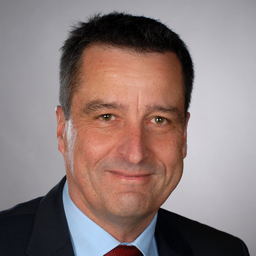 Dr. Nils Kottner