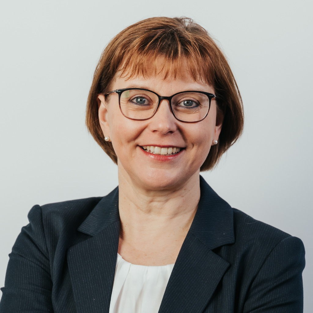 Astrid Loebel Senior Project Manager REM CAPITAL AG XING